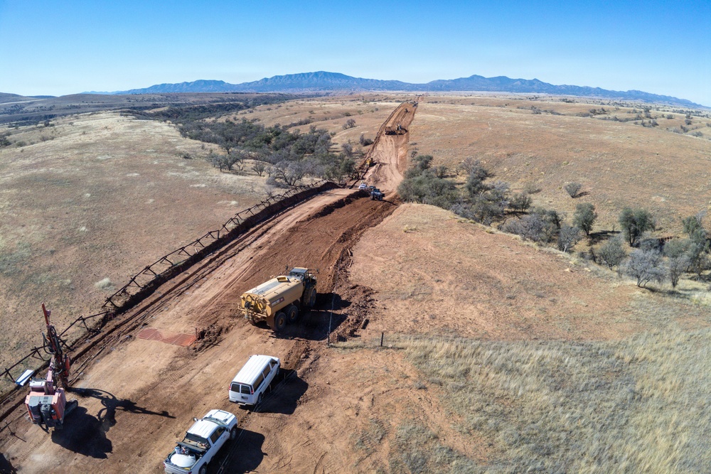Panel Installation of New Border Wall System South of Sonoita, Ariz.