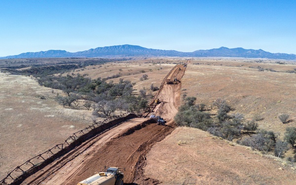 Panel Installation of New Border Wall System South of Sonoita, Ariz.