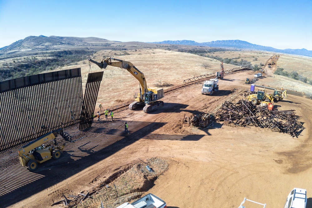 Panel Installation of New Border Wall System South of Sonoita, Ariz.
