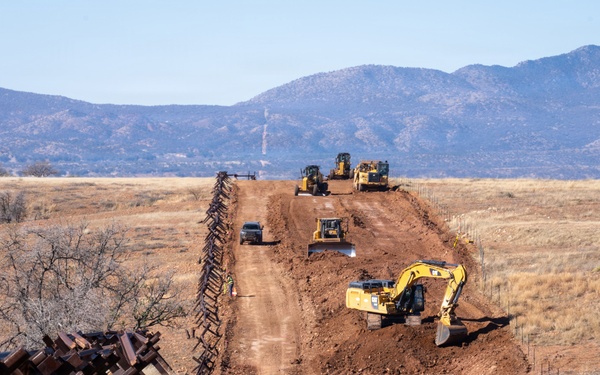 Panel Installation of New Border Wall System South of Sonoita, Ariz.
