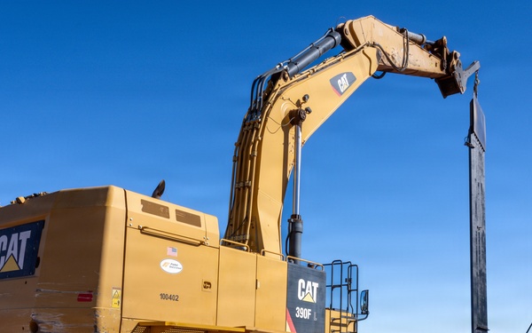 Panel Installation of New Border Wall System South of Sonoita, Ariz.