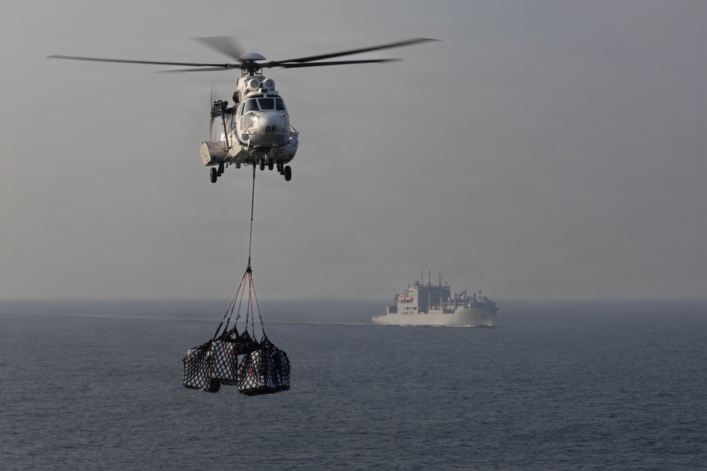 USS Abraham Lincoln (CVN72) conducts Replenishment-at-Sea