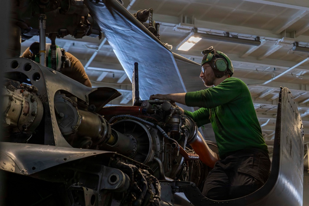 USS Abraham Lincoln (CVN72) supports Operation Epic Fury