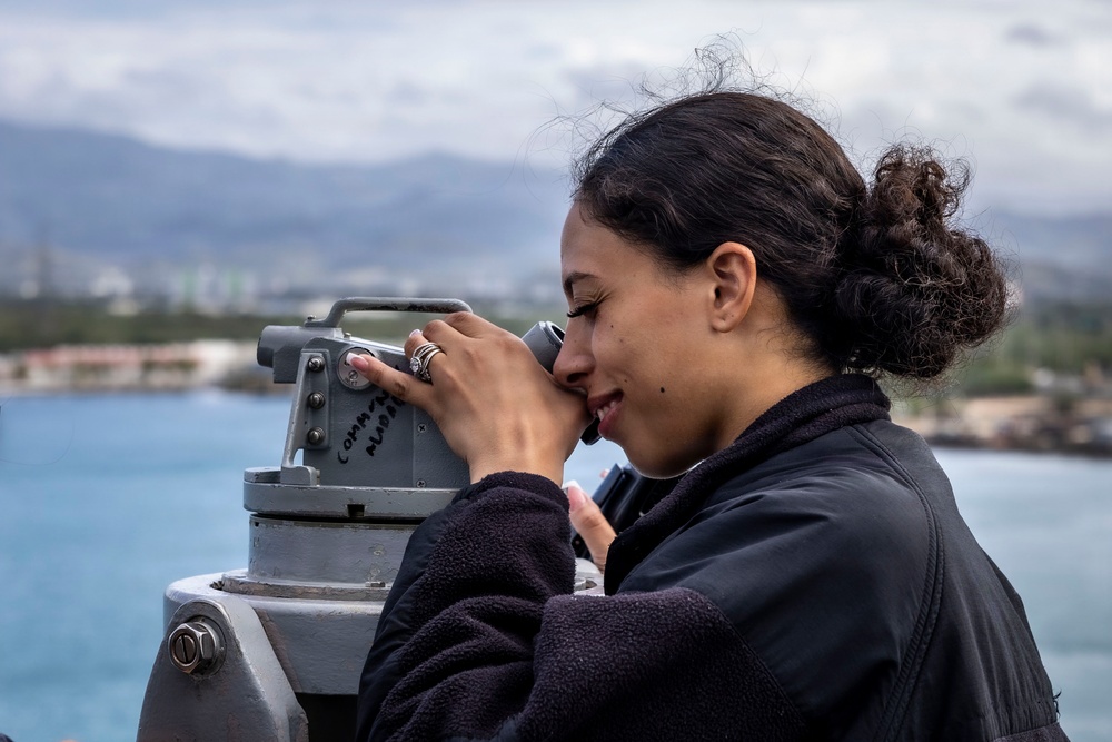 USS Iwo Jima Departs Ponce, Puerto Rico