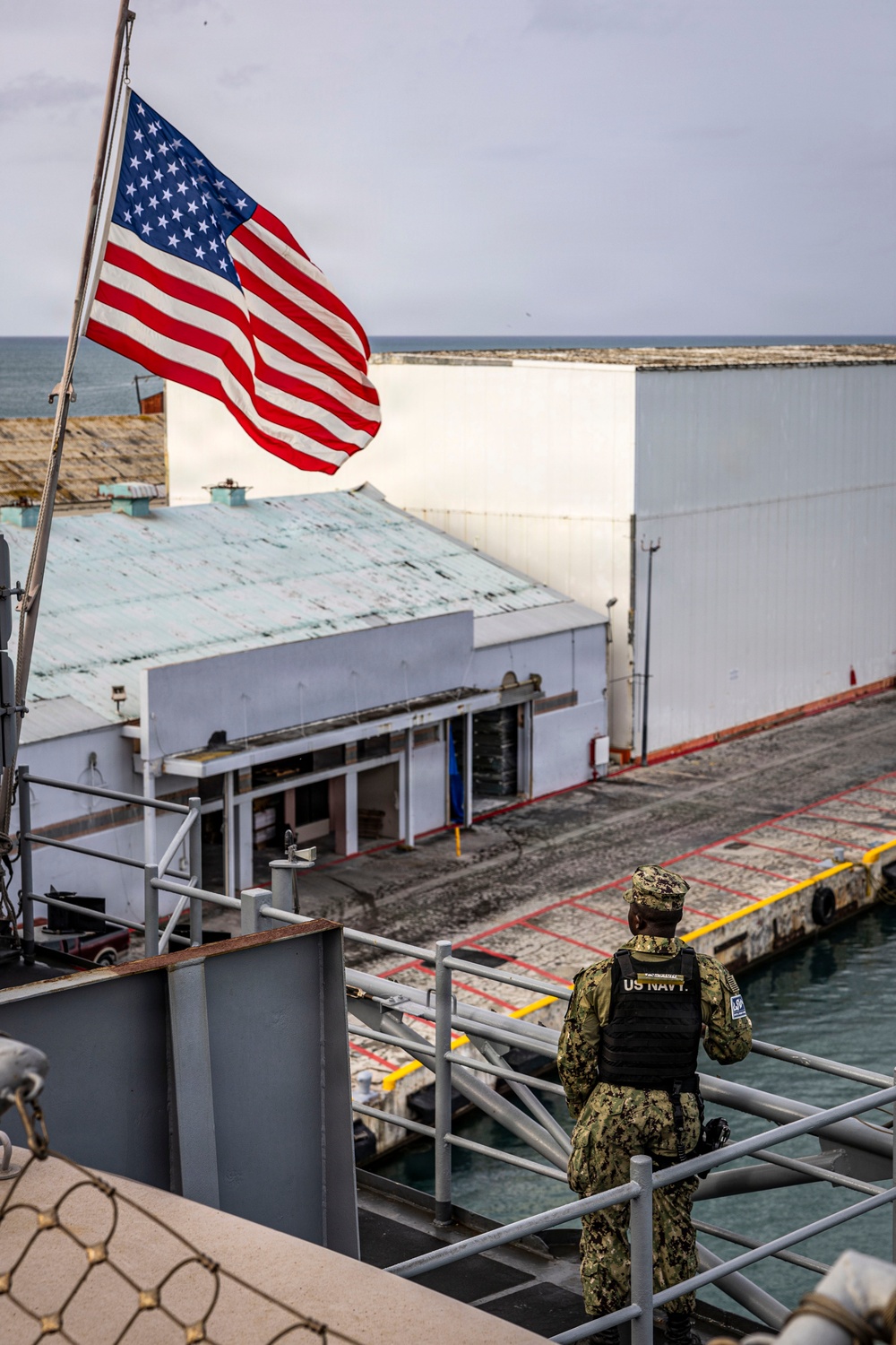 USS Iwo Jima Departs Ponce, Puerto Rico