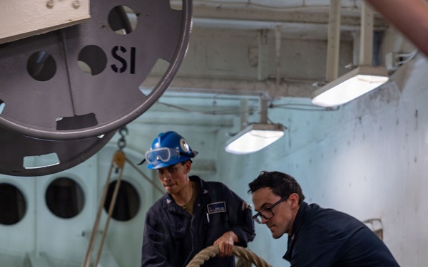USS Iwo Jima Sea and Anchor Detail