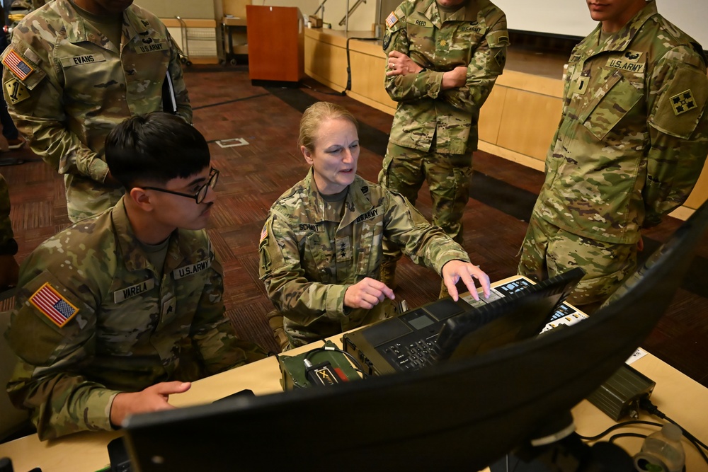 Army showcases data tech in demo at Pentagon