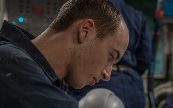 USS Iwo Jima Sailors Conduct Amphibious Operations from Well Deck Control