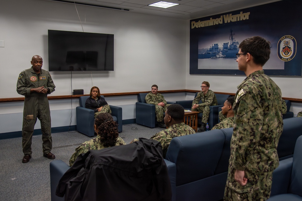 Commander, Navy Region Mid-Atlantic Tours Naval Station Great Lakes Barracks