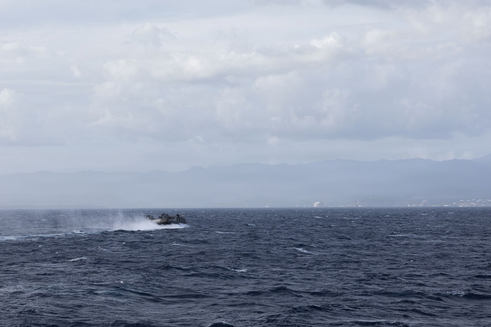 USS Iwo Jima Sailors Conduct Amphibious Operations from Well Deck Control