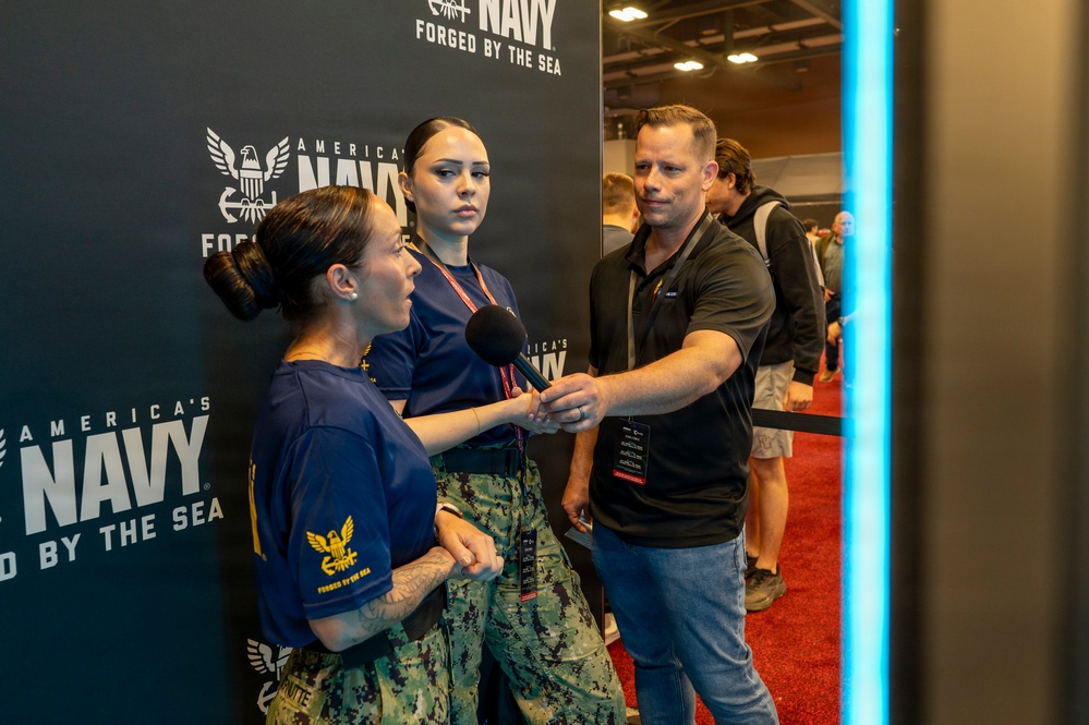 Navy Recruiters Pump Up for the Arnold Sports Festival