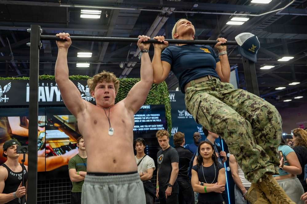 Navy Recruiters Pump Up for the Arnold Sports Festival