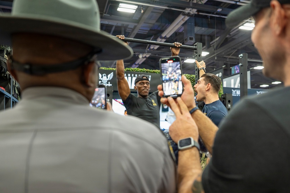 Navy Recruiters Pump Up for the Arnold Sports Festival