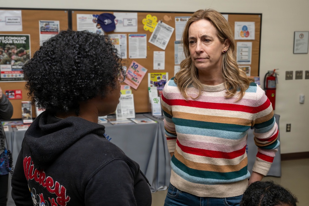 Gov. Mikie Sherrill visits NJDMA Soldier and Family Readiness Group