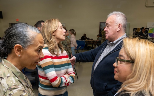 Gov. Mikie Sherrill visits NJDMA Soldier and Family Readiness Group