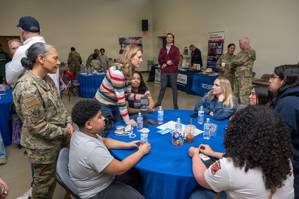 Gov. Mikie Sherrill visits NJDMA Soldier and Family Readiness Group