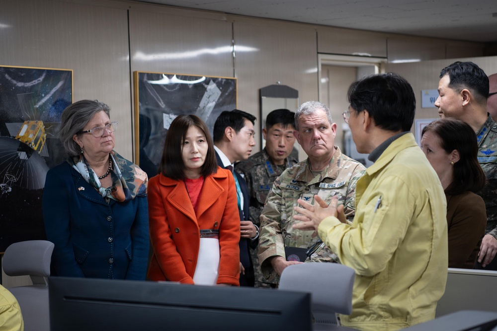Chief science officer of the Space Force visits U.S. Space Forces - Korea, Republic of Korea Air Force’s Space Operations Group