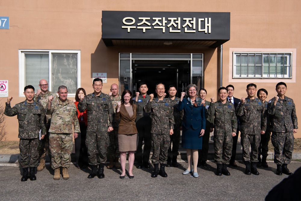 Chief science officer of the Space Force visits U.S. Space Forces - Korea, Republic of Korea Air Force’s Space Operations Group