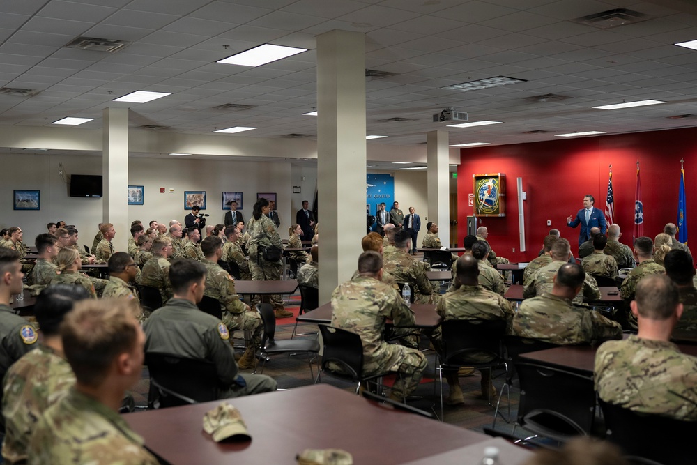 POTUS, SW Participate in Memphis Making America Safe Again Roundtable, SW Meets with Air Guard Troops