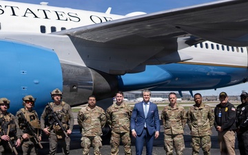 POTUS, SW Participate in Memphis Making America Safe Again Roundtable, SW Meets with Air Guard Troops