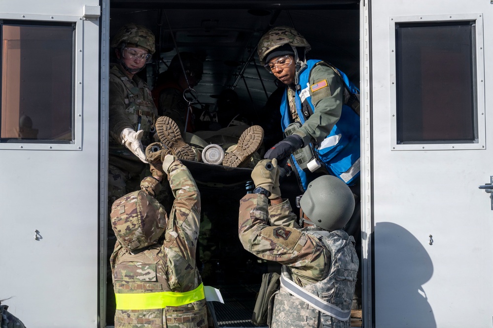 35th Fighter Wing conducts medical readiness during Freedom Shield
