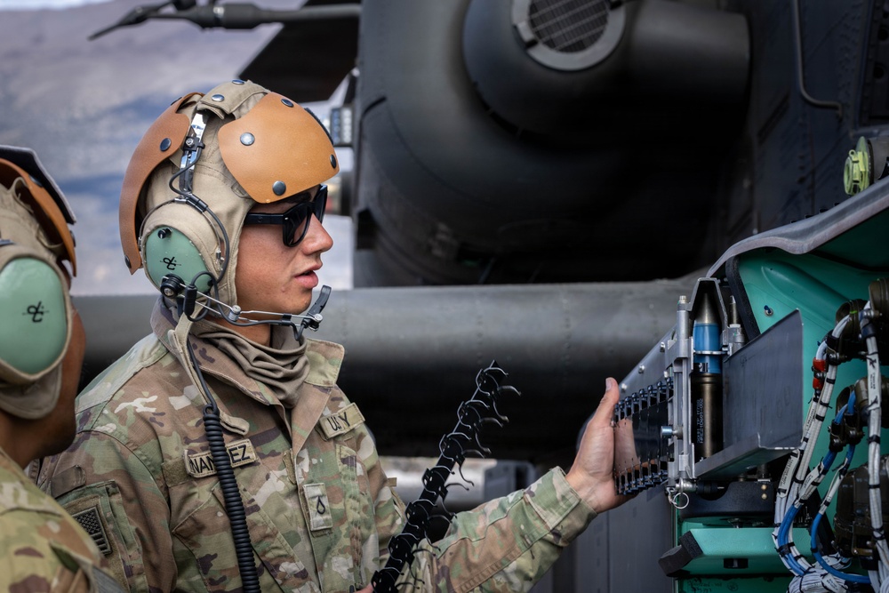 AH-64 Apache Winter Aerial Gunnery