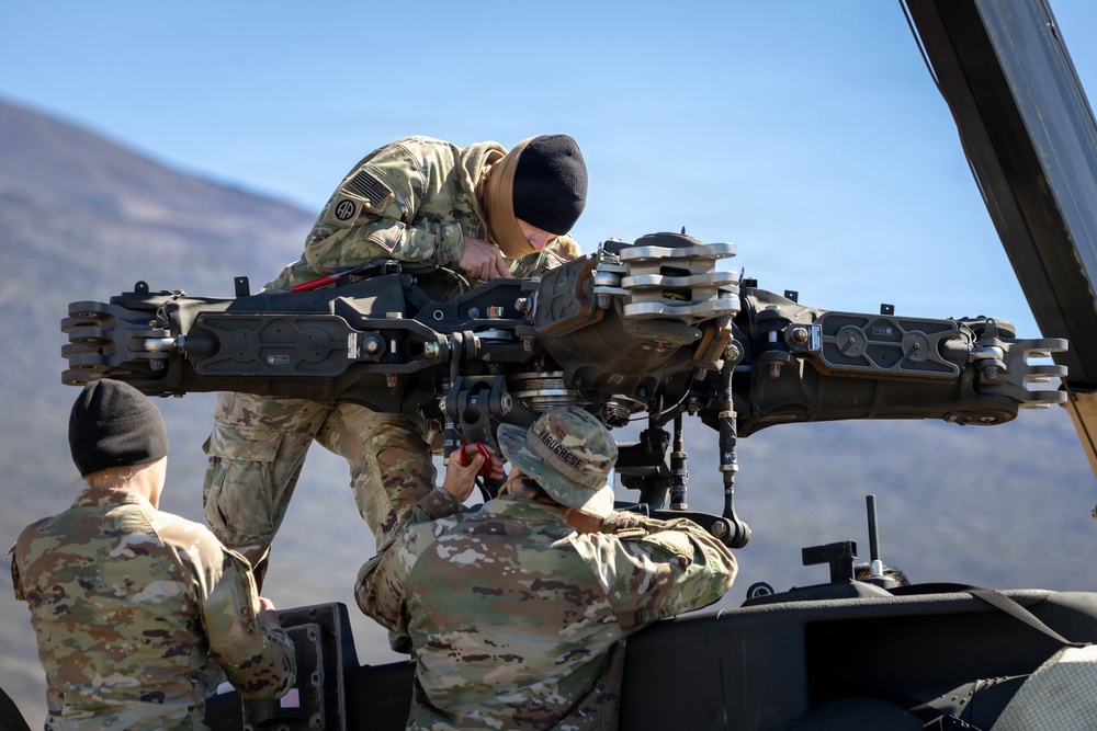 AH-64 Apache Winter Aerial Gunnery