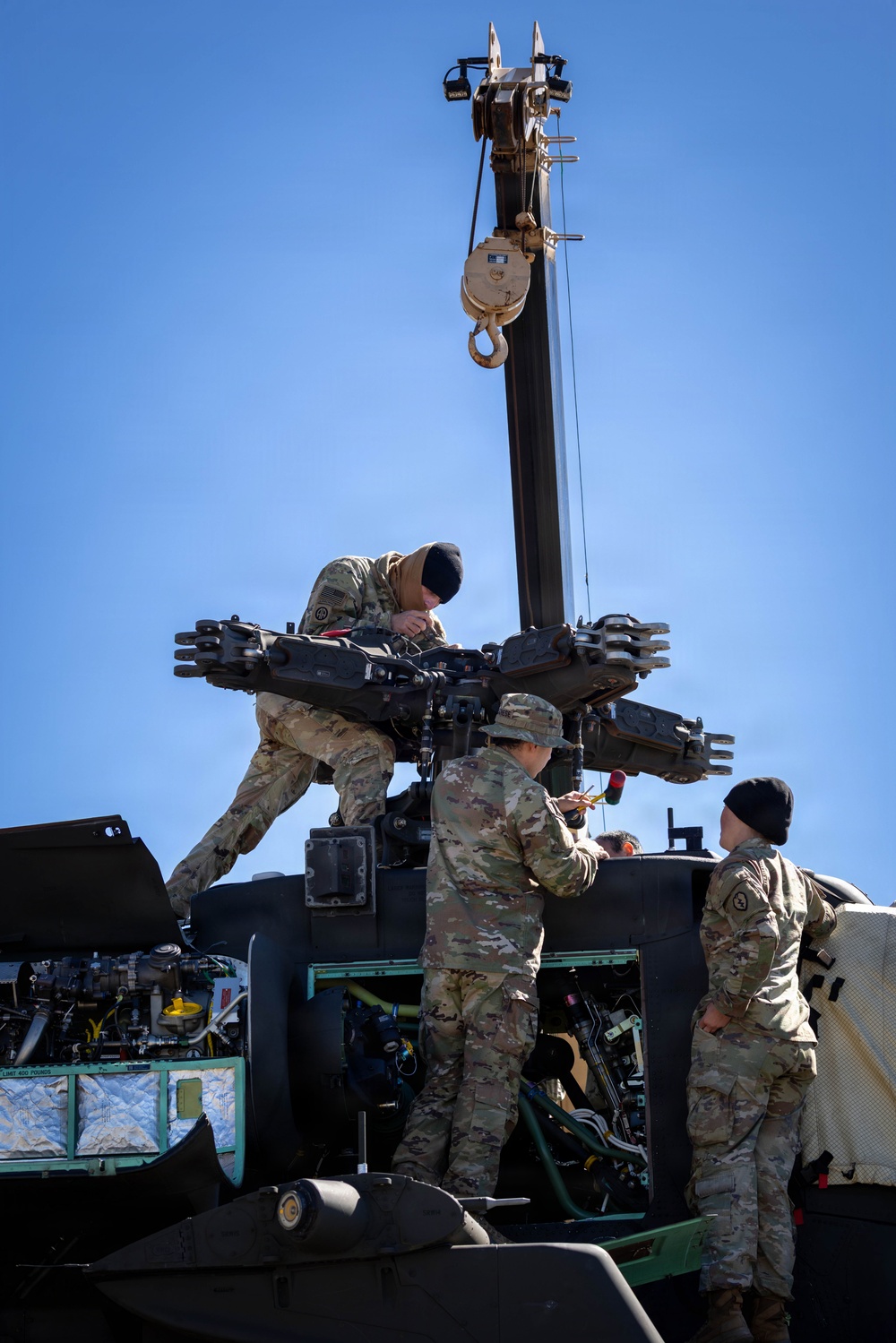 AH-64 Apache Winter Aerial Gunnery
