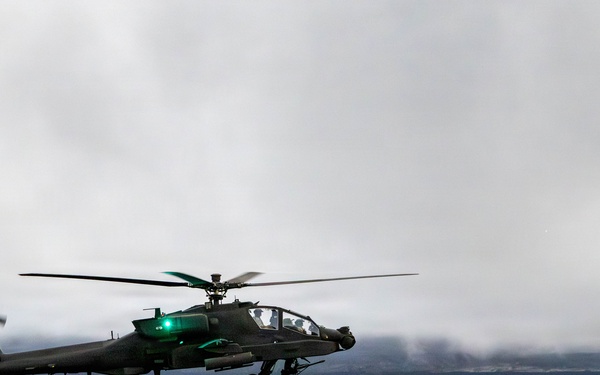 AH-64 Apache Winter Aerial Gunnery