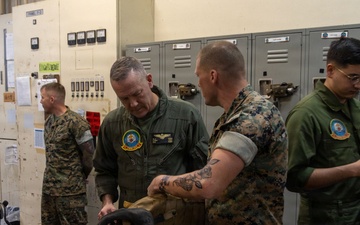 Deputy Commandant for Aviation Lt. Gen. Swan flies MV-22B Osprey