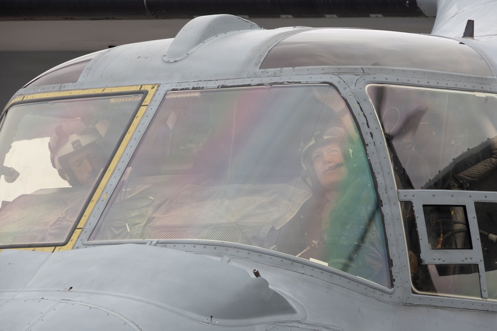 Deputy Commandant for Aviation Lt. Gen. Swan flies MV-22B Osprey
