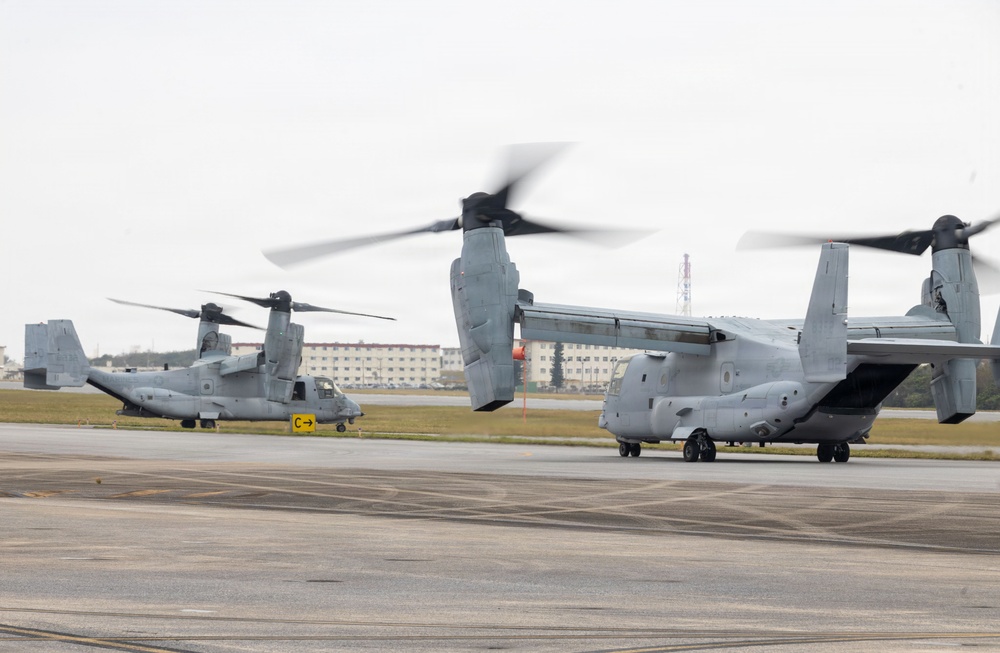Deputy Commandant for Aviation Lt. Gen. Swan flies MV-22B Osprey