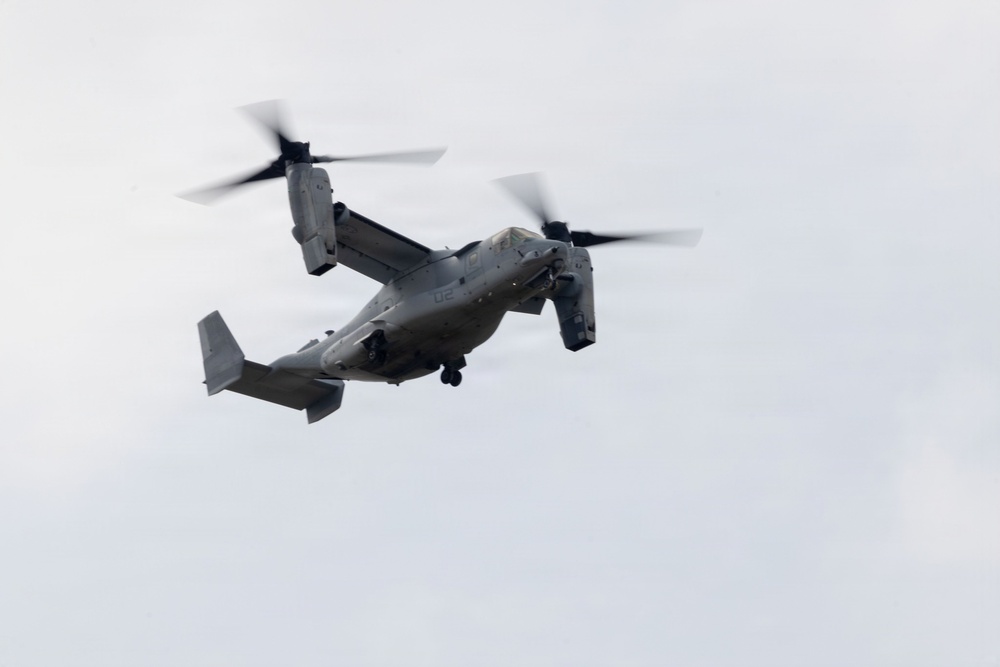 Deputy Commandant for Aviation Lt. Gen. Swan flies MV-22B Osprey