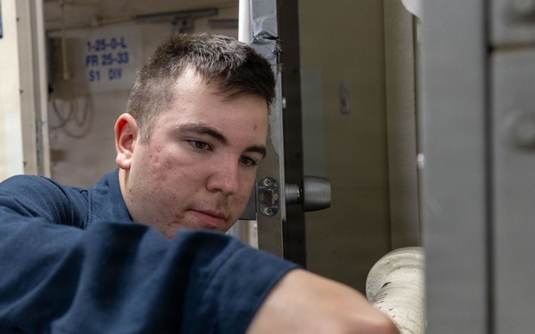 Sailors and Marines Aboard USS Portland Conduct Routine Operations