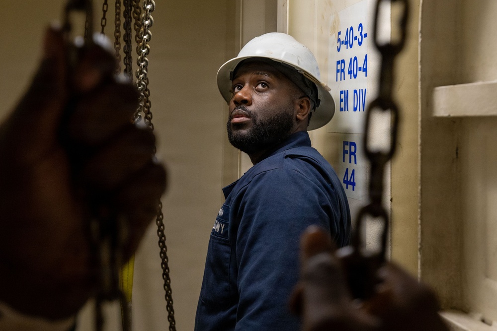 USS Portland Sailors and Marines Perform Maintenance and Daily Tasks