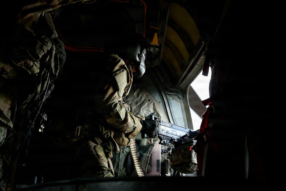 CH-47 Chinook Winter Aerial Gunnery