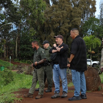 Hawaii National Governor, Adjutant General and state officials evaluate Waialua flood recovery