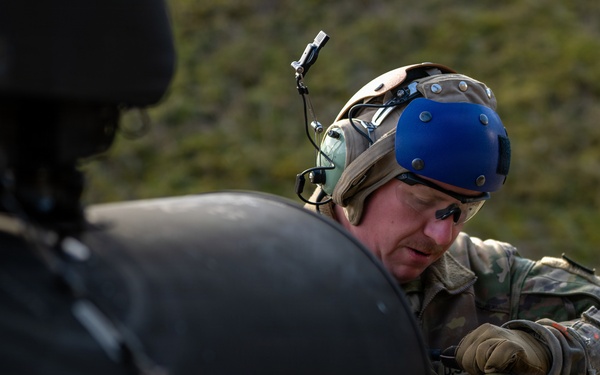 12th CAB soldiers arm Apaches for flight at Operation Skyfall