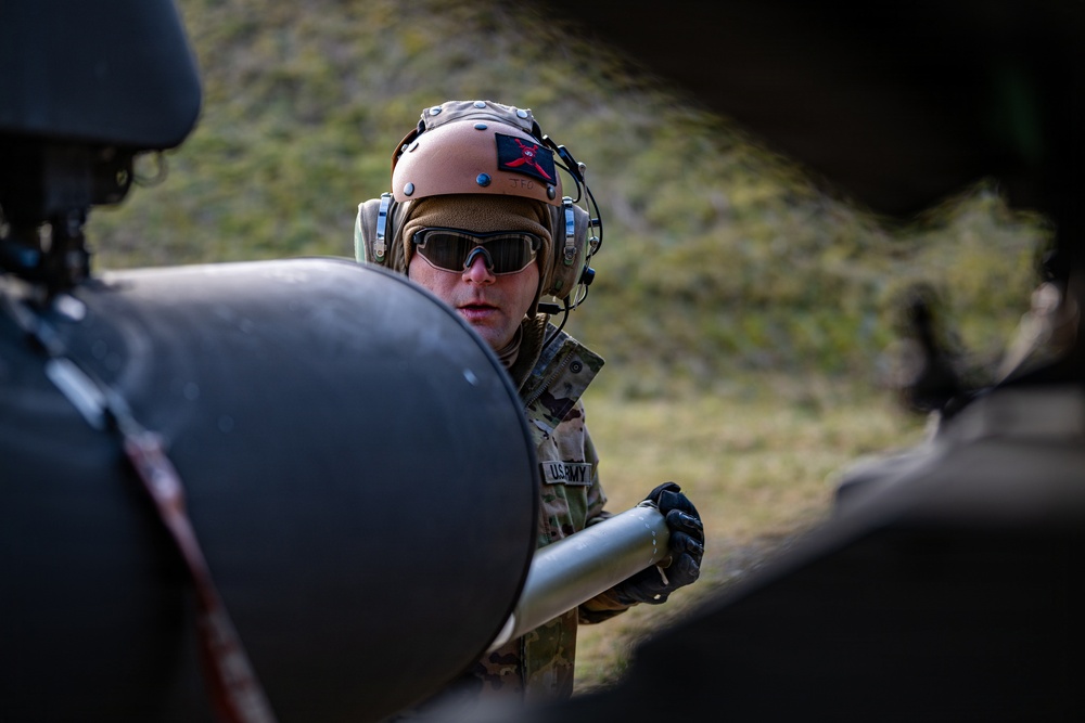 12th CAB soldiers arm Apaches for flight at Operation Skyfall