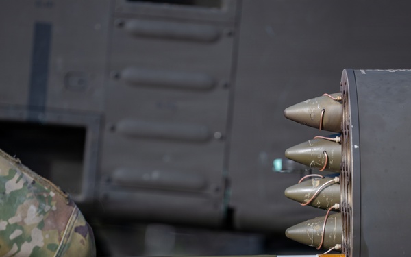 12th CAB soldiers arm Apaches for flight at Operation Skyfall