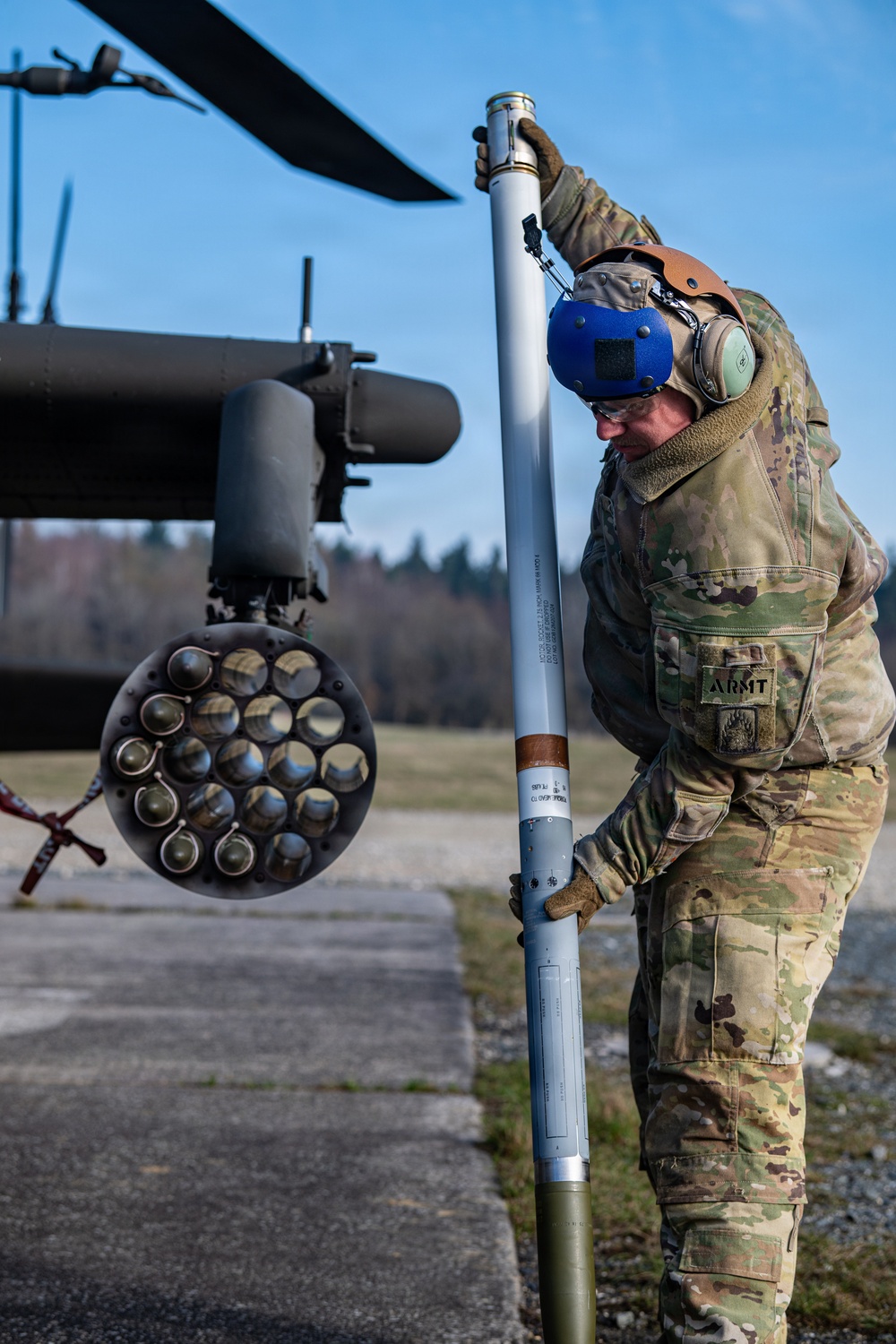 12th CAB soldiers arm Apaches for flight at Operation Skyfall