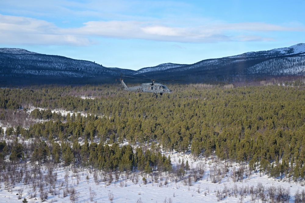 31st FW teams up with Swedish Rangers for CSAR training in the High North
