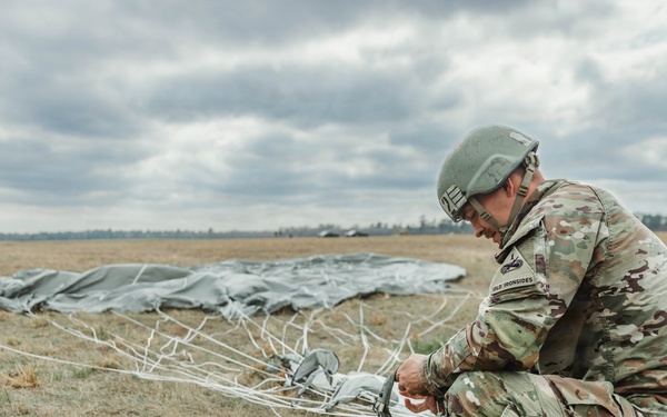 2026 03 03 Basic Airborne Course Jump Week