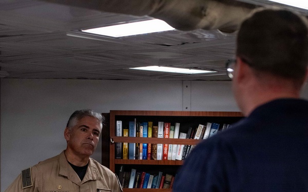 Rear Adm. Dusty Rhodes visits USS Faragut