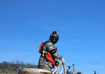 Spring arrives on the Upper Mississippi River as first tows reach St. Paul, MN