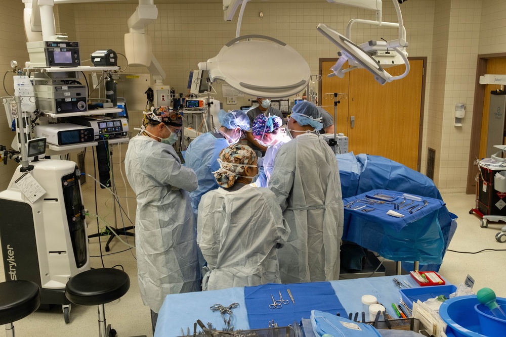 62nd Medical Brigade Soldiers operate surgical suites at Madigan to strengthen warfighting readiness