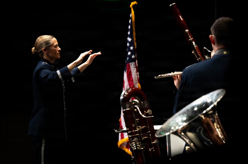 USAF Heritage of America Band performs at Summers Corner Performing Arts Center