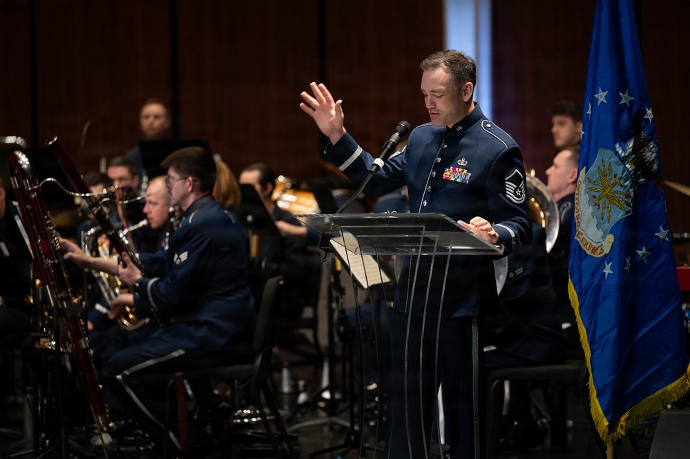 USAF Heritage of America Band performs at Summers Corner Performing Arts Center