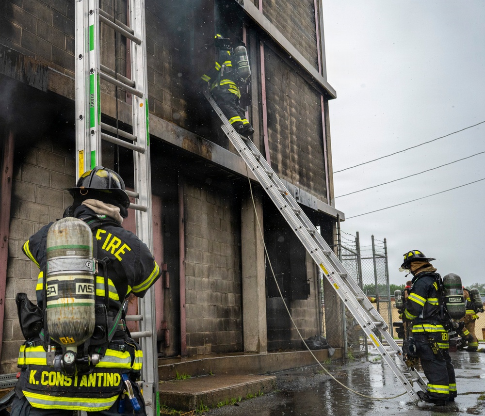 Delaware Air National Guardsmen Conduct Structural Live Fire Training
