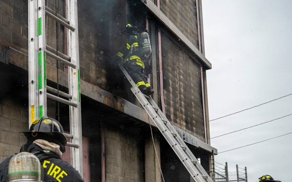 Delaware Air National Guardsmen Conduct Structural Live Fire Training